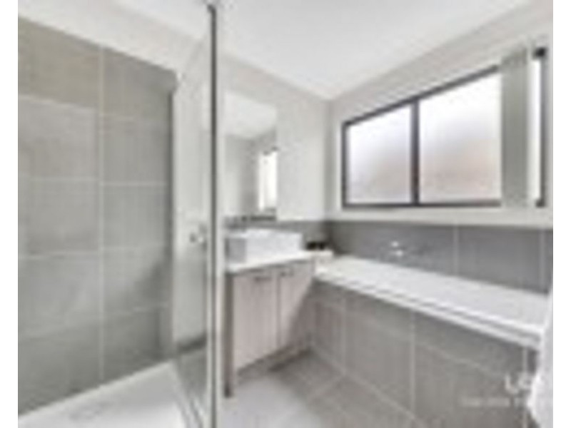 11 Herridge St, Mickleham VIC 3064