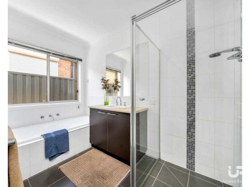 70 Corringa Way, Craigieburn VIC 3064