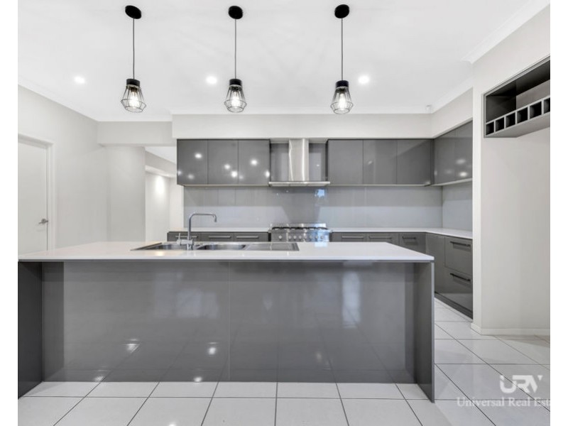 3 Fortitude Drive, Craigieburn VIC 3064