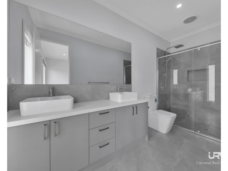 29 Huntingtower Avenue, Mickleham VIC 3064