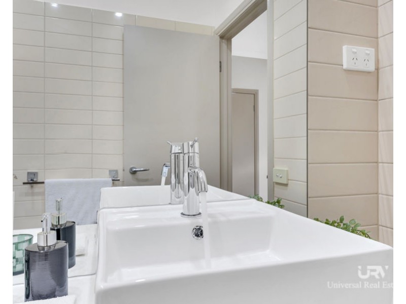 5 Rosleigh Drive, Craigieburn VIC 3064