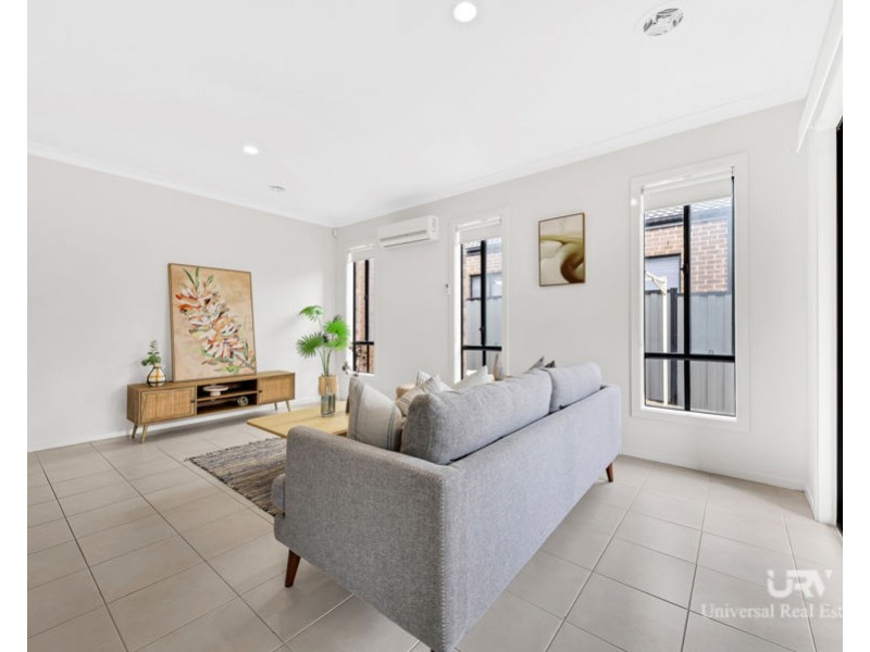 6 Pearce Way, Craigieburn VIC 3064