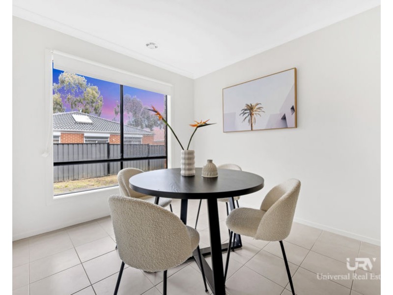 6 Pearce Way, Craigieburn VIC 3064