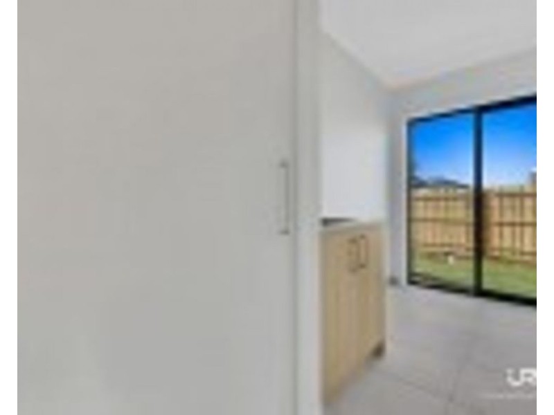 18 Pinaster Street, Wallan VIC 3756
