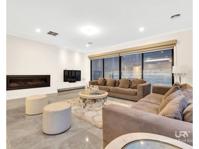 8 Atley Street, Craigieburn VIC 3064