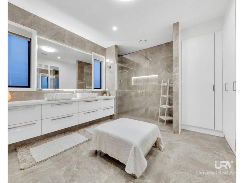 8 Atley Street, Craigieburn VIC 3064