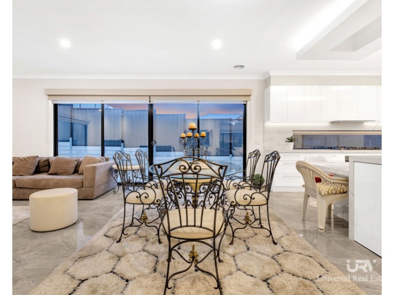 8 Atley Street, Craigieburn VIC 3064