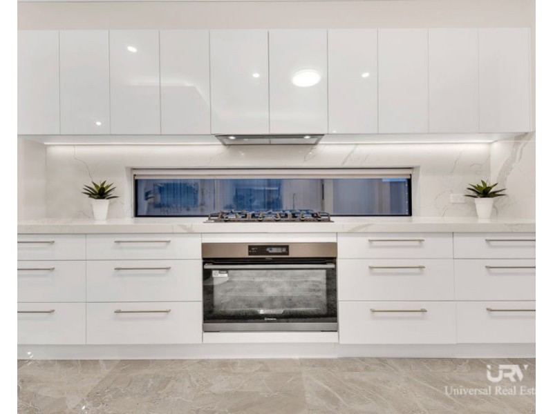 8 Atley Street, Craigieburn VIC 3064