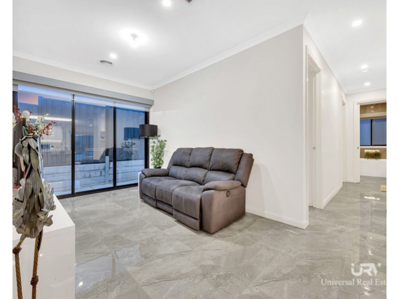 8 Atley Street, Craigieburn VIC 3064
