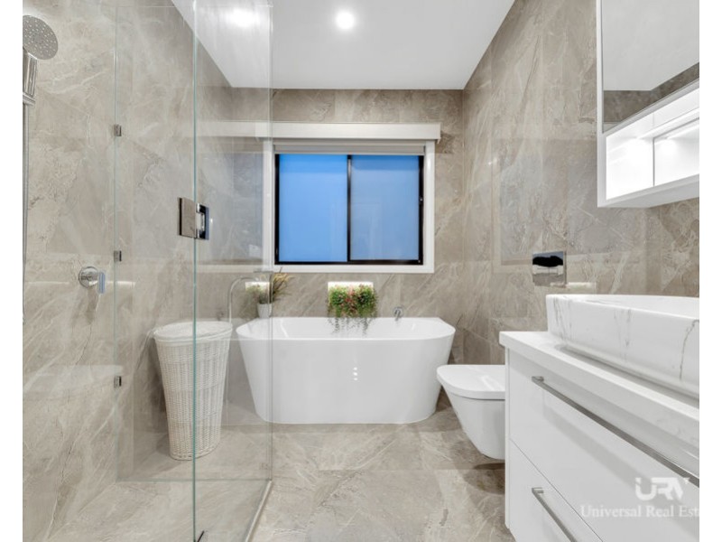 8 Atley Street, Craigieburn VIC 3064