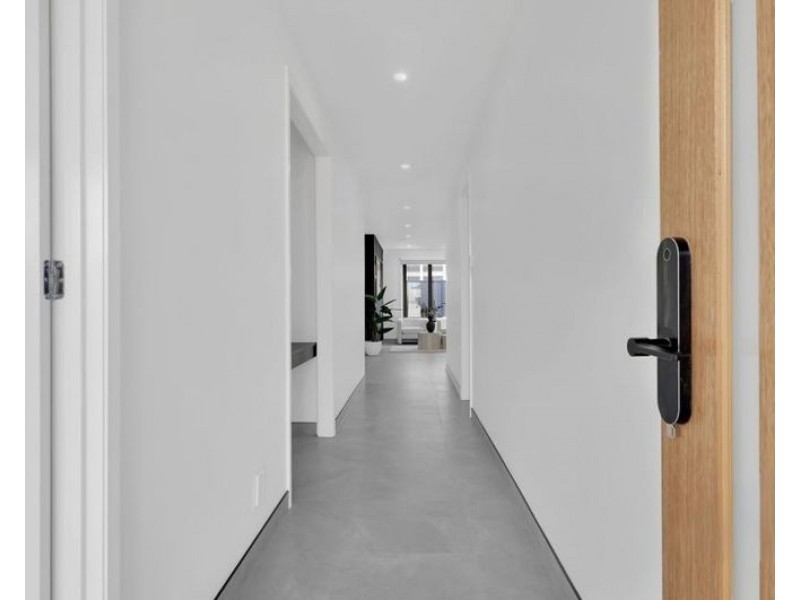 13 Slender Way, Mickleham VIC 3064