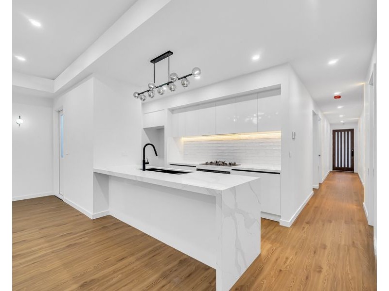 34 SWILK CRES, Mickleham VIC 3064