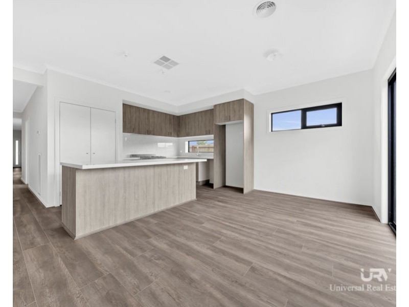 11 Boilersmith St, Donnybrook VIC 3064