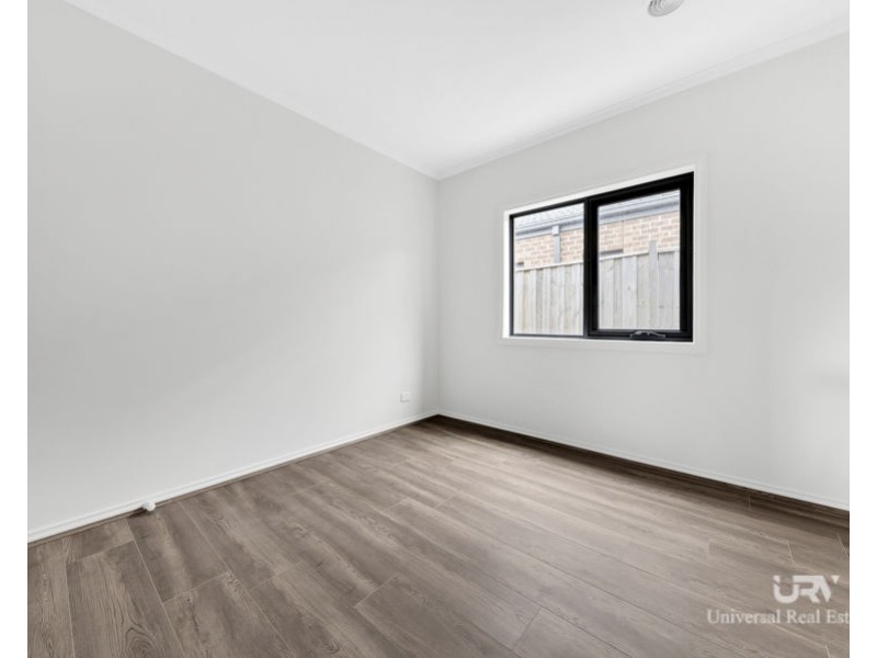 11 Boilersmith St, Donnybrook VIC 3064
