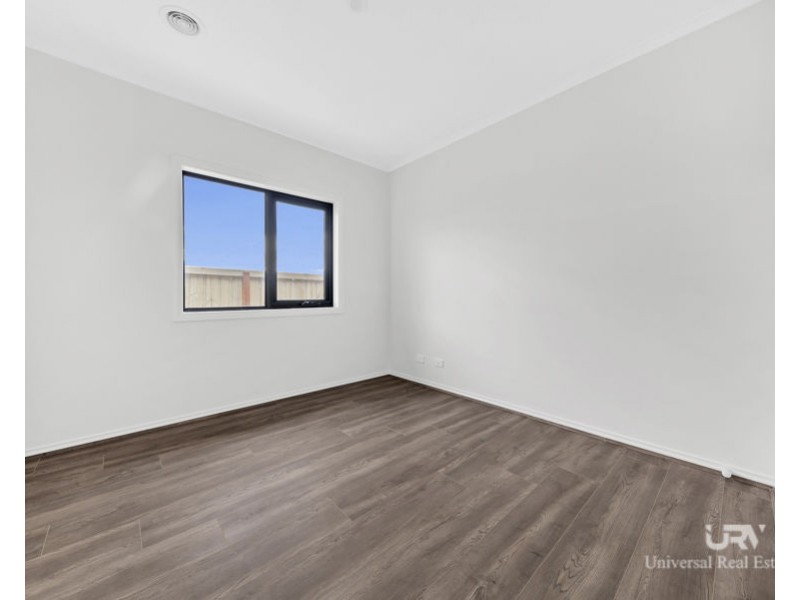 11 Boilersmith St, Donnybrook VIC 3064