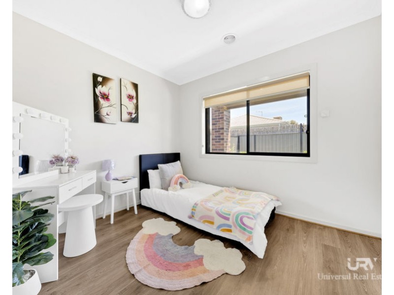 64 Loudon Circuit, Craigieburn VIC 3064