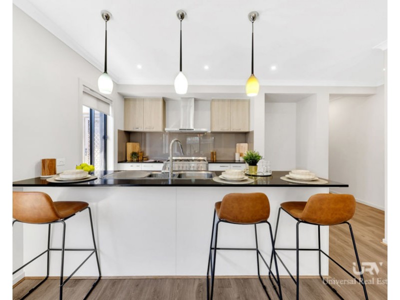 64 Loudon Circuit, Craigieburn VIC 3064