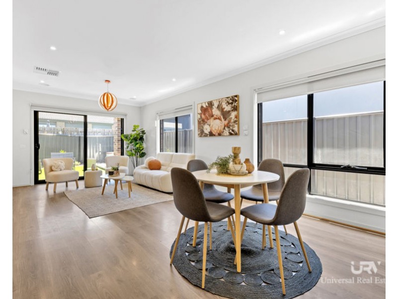 64 Loudon Circuit, Craigieburn VIC 3064