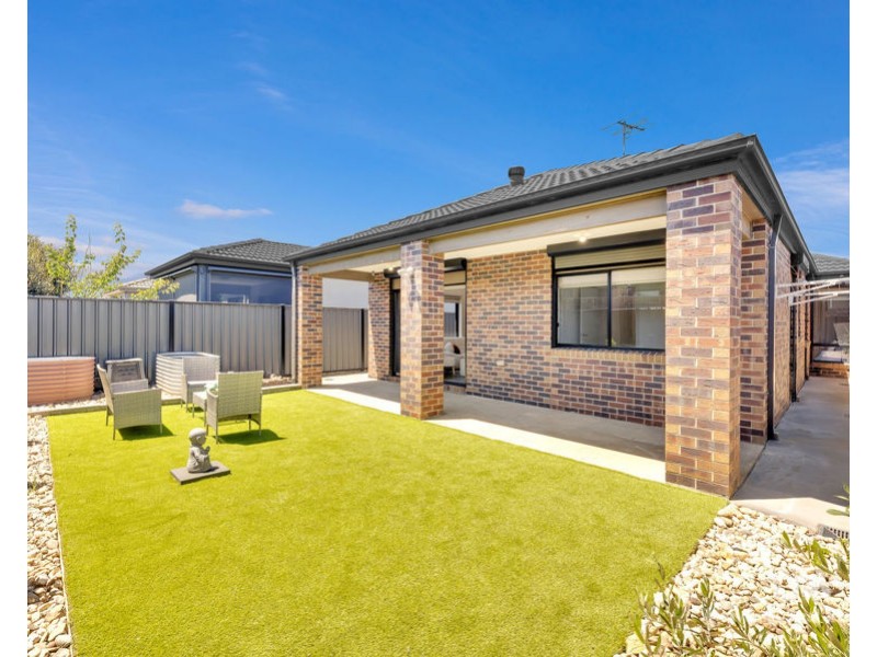 64 Loudon Circuit, Craigieburn VIC 3064