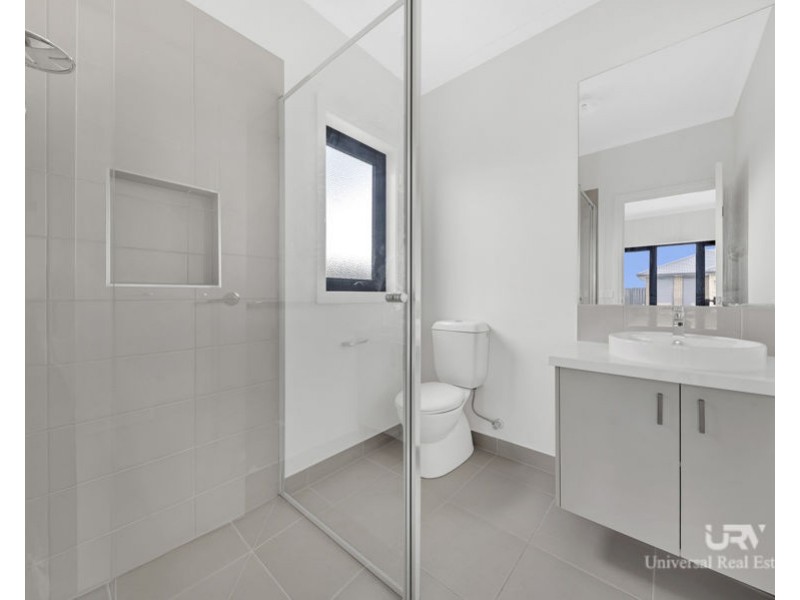 22 Razorback Cres, Wollert VIC 3750