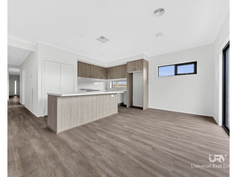 22 Razorback Cres, Wollert VIC 3750