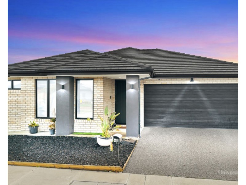 45 Rochford Drive, Donnybrook VIC 3064