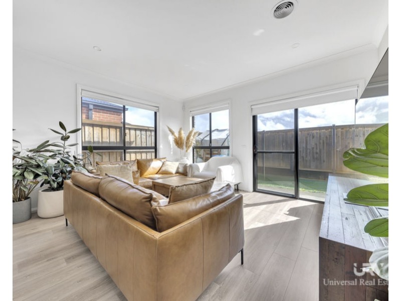 45 Rochford Drive, Donnybrook VIC 3064