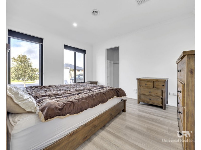 45 Rochford Drive, Donnybrook VIC 3064