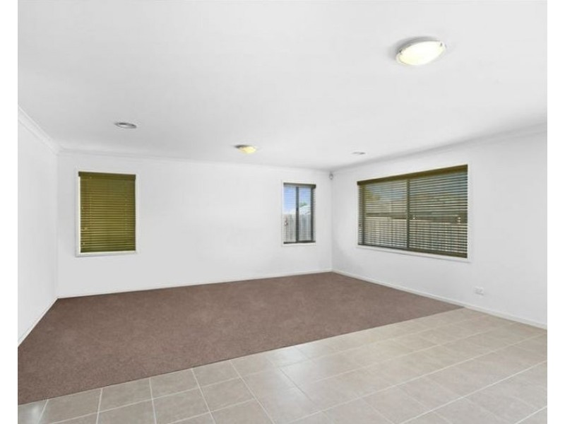 12 Corkwood Crescent, Wallan VIC 3756