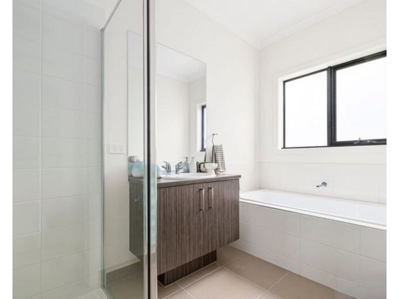 41 Belladonna Cct, Wallan VIC 3756