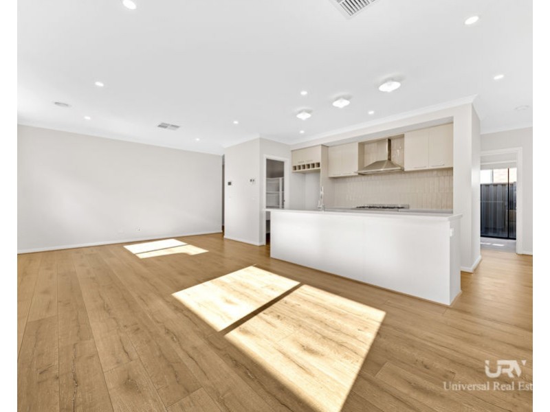 25 Basalt Street, Donnybrook VIC 3064