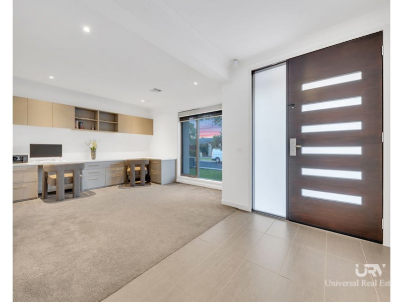 3 Fame Way, Craigieburn VIC 3064