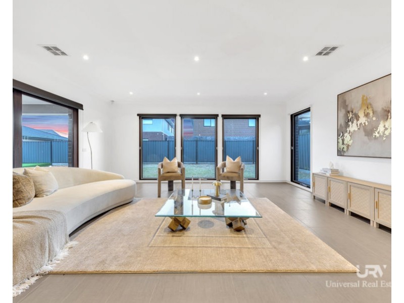 3 Fame Way, Craigieburn VIC 3064