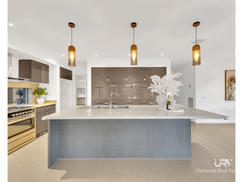 3 Fame Way, Craigieburn VIC 3064