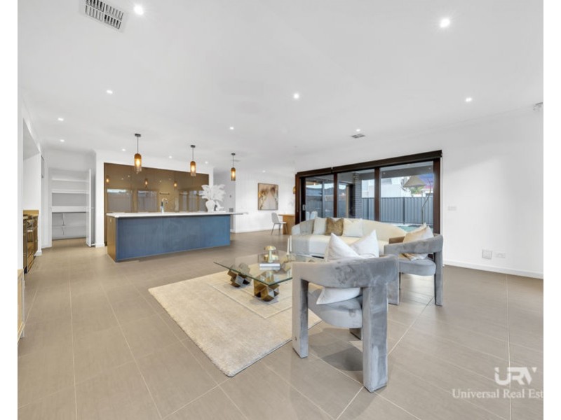 3 Fame Way, Craigieburn VIC 3064