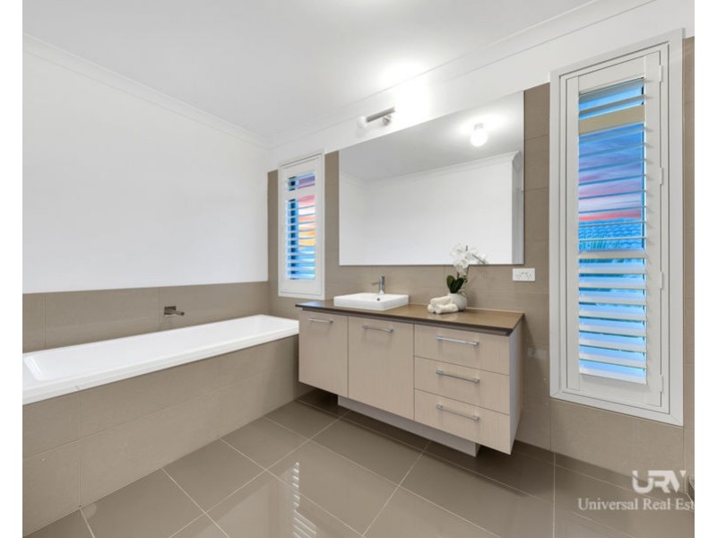 3 Fame Way, Craigieburn VIC 3064