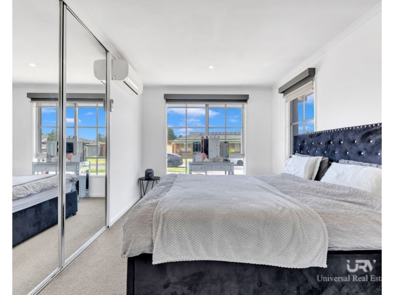 1/16 Manningtree Parade, Craigieburn VIC 3064