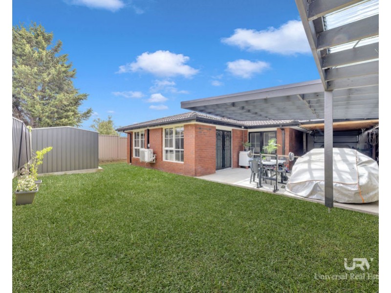 1/16 Manningtree Parade, Craigieburn VIC 3064