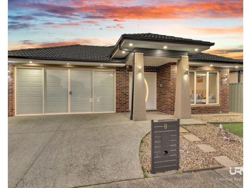 8 Dashing Rd, Craigieburn VIC 3064