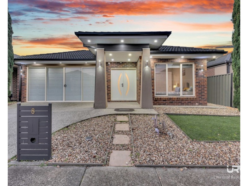 8 Dashing Rd, Craigieburn VIC 3064
