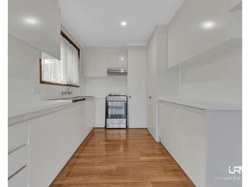 98 Hanson Road, Craigieburn VIC 3064