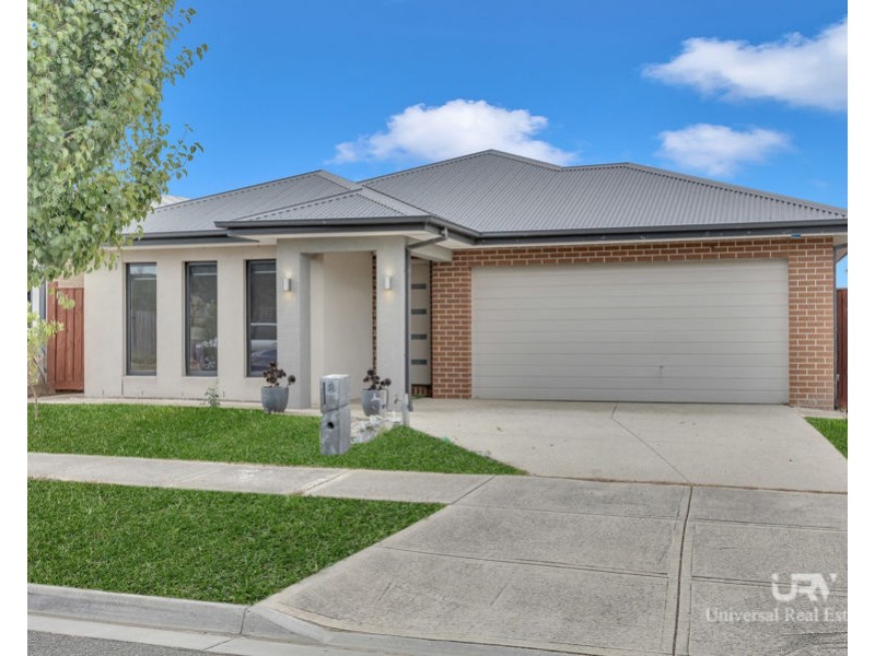 8 Upthorpe Way, Mickleham VIC 3064