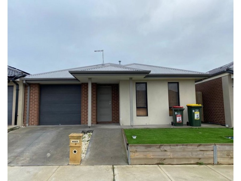 3 Illawara Drive, Mickleham VIC 3064