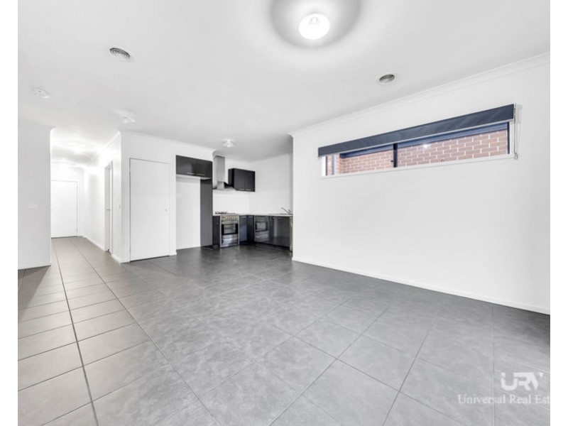 3 Illawara Drive, Mickleham VIC 3064