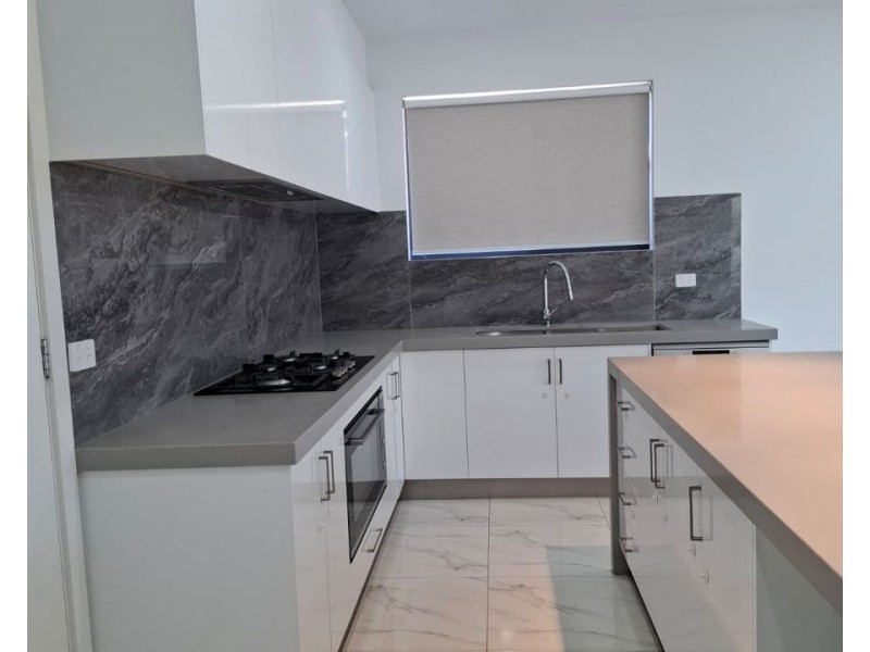 11 Ambigua Way, Donnybrook VIC 3064