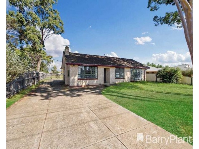 14 Toolern Street, Melton South VIC 3338