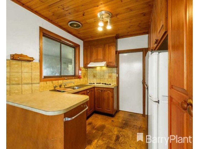 14 Toolern Street, Melton South VIC 3338