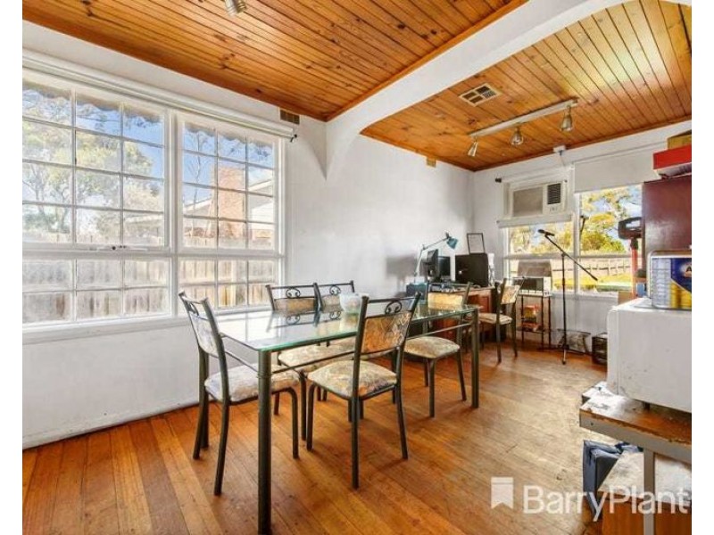 14 Toolern Street, Melton South VIC 3338