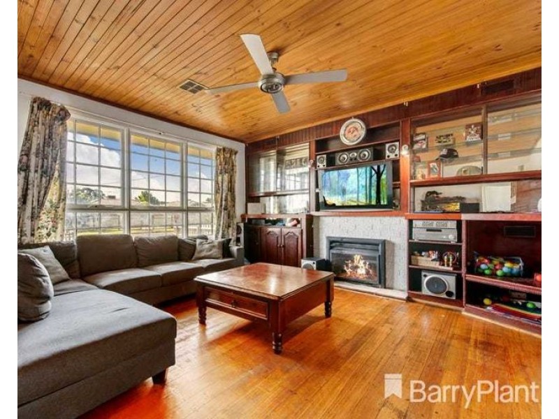 14 Toolern Street, Melton South VIC 3338