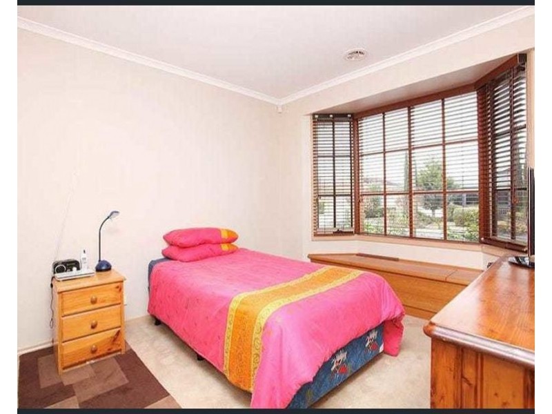 25 Golden Ash Grove, Hoppers Crossing VIC 3029